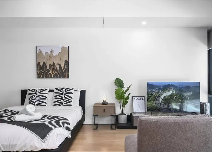 Urban Oasis Studio In The Heart Of City
